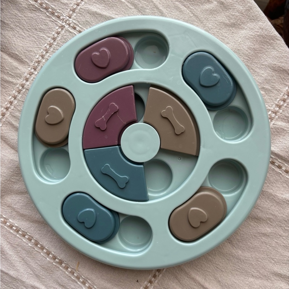 Interactive Dog Puzzle Toy - Level 2 Intermediate Enrichment Feeder-Mint Green